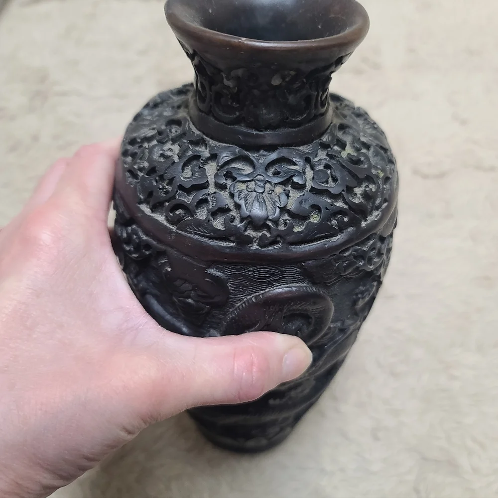 Vintage Chinese Black Embossed Double Dragon Cinnabar Style Decorative Vase - Picture 8 of 9